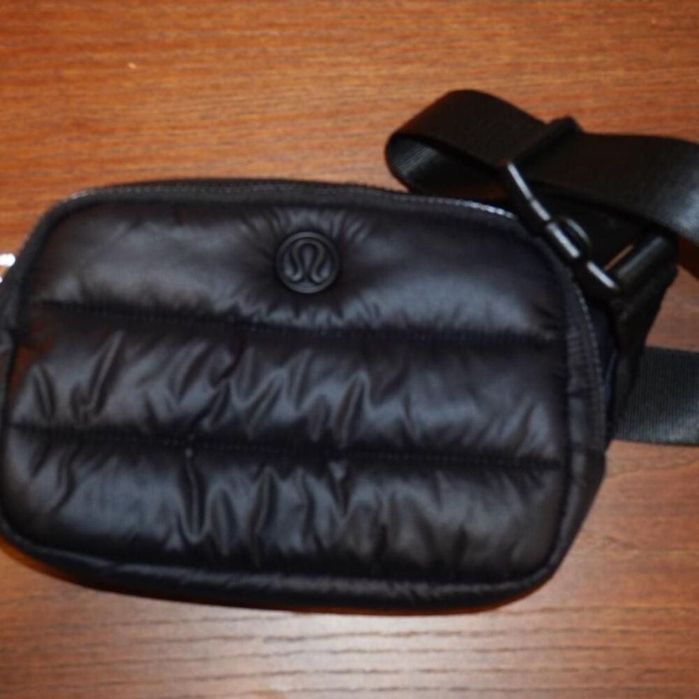 Lululemon Women's Black Bag
